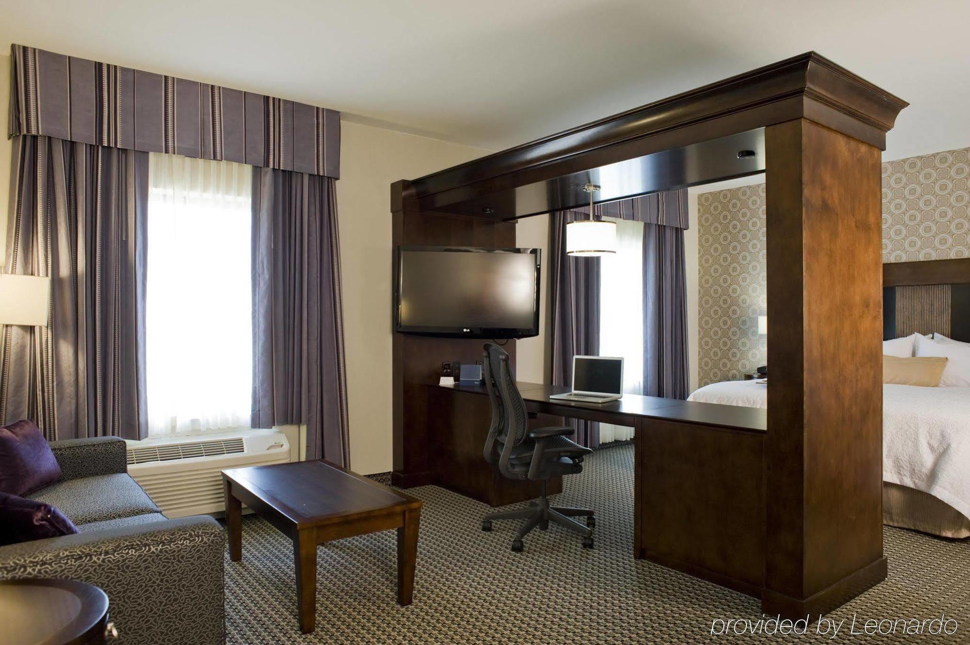 Hampton Inn & Suites Tupelo/Barnes Crossing Room photo